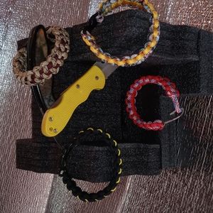 Paracord bracelets. Hand made.